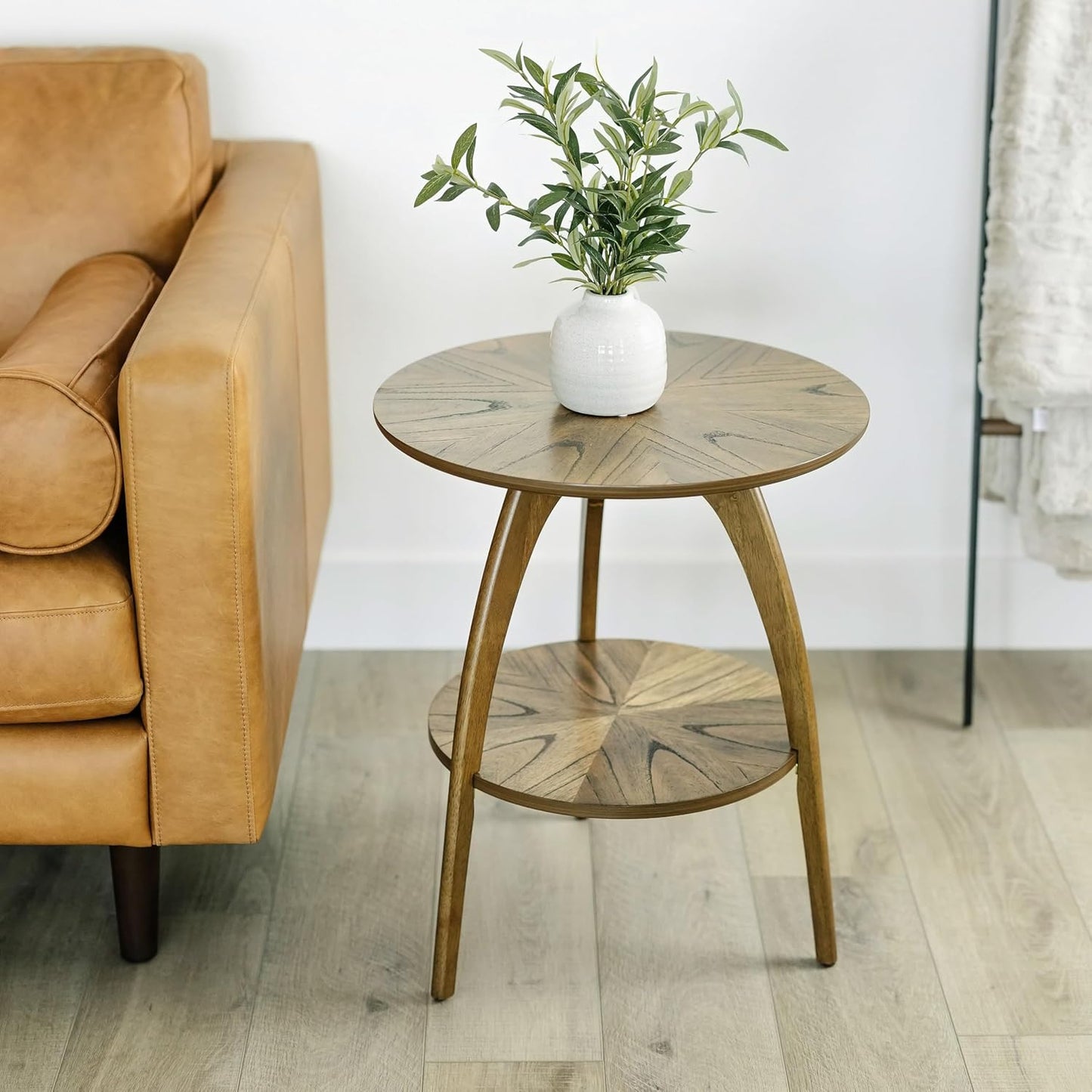 Martin Svensson Home Retro Mid-Century Modern Round Wood End Table, Solid Grain Side Table with Lower Shelf, Small Accent Table for Living Room or Nightstand. Nutmeg Brown.